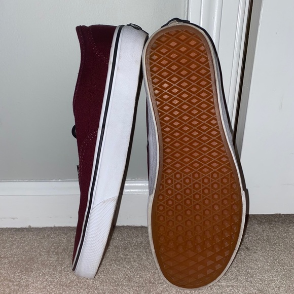 Vans - Picture 4 of 4